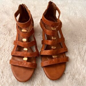 Sofft Brown Strappy Sandals